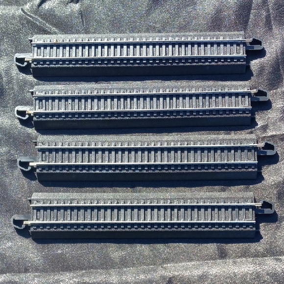 Bachmann Other - Final Price! Bachmann HO Scale Train Track 4 Piece Set